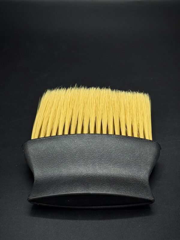 brown neck brush