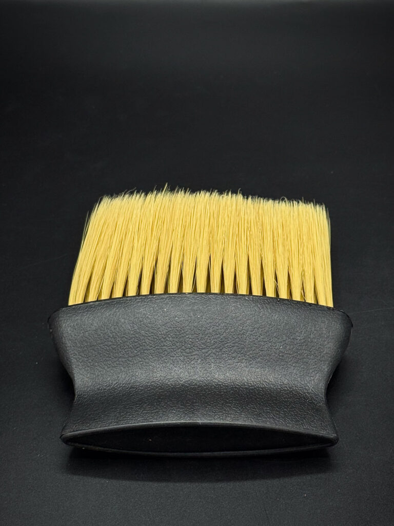 brown neck brush
