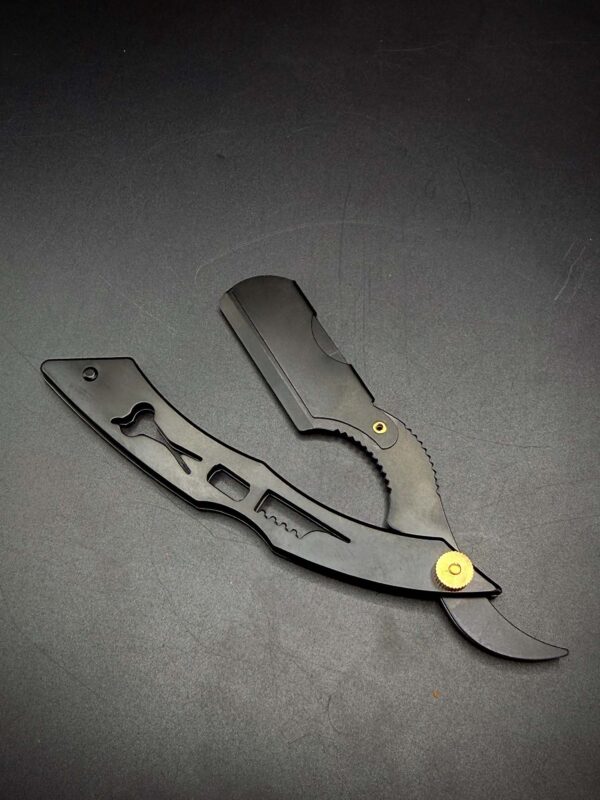 Black metallic razor