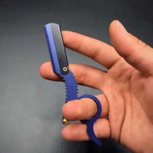 Mini metallic razor