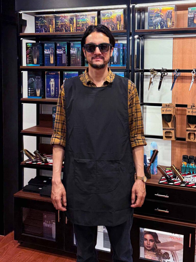 Self black apron (half)