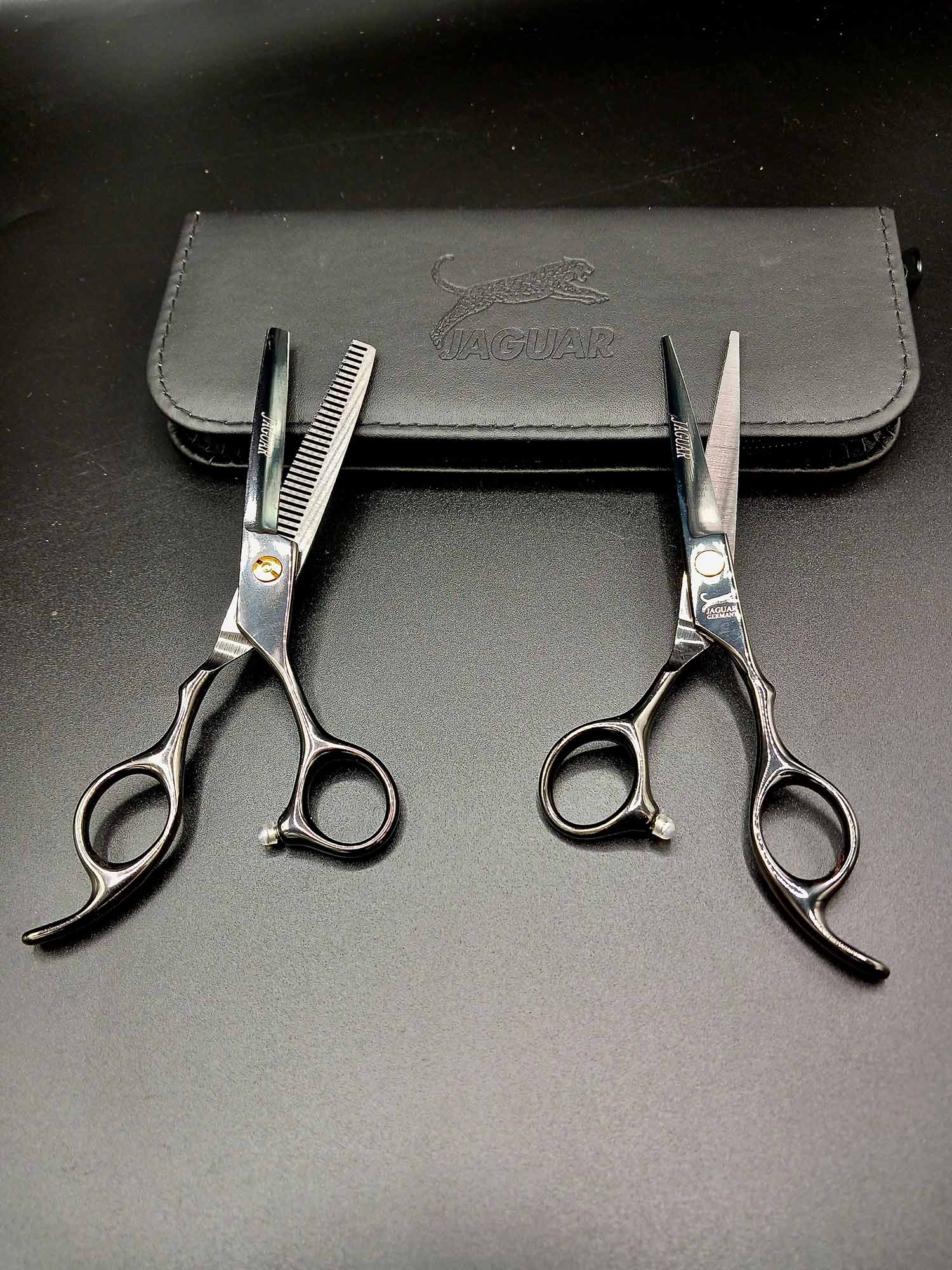 Jaguar Scissors Set in black