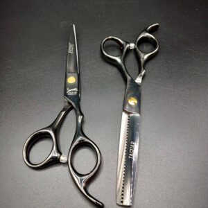 Jaguar Scissors Set in black