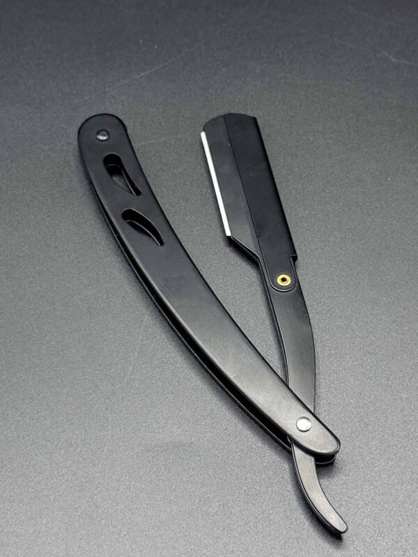 slick black razor