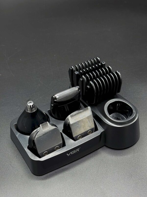 VGR V-175 Professional 5-in-1 Grooming Kit