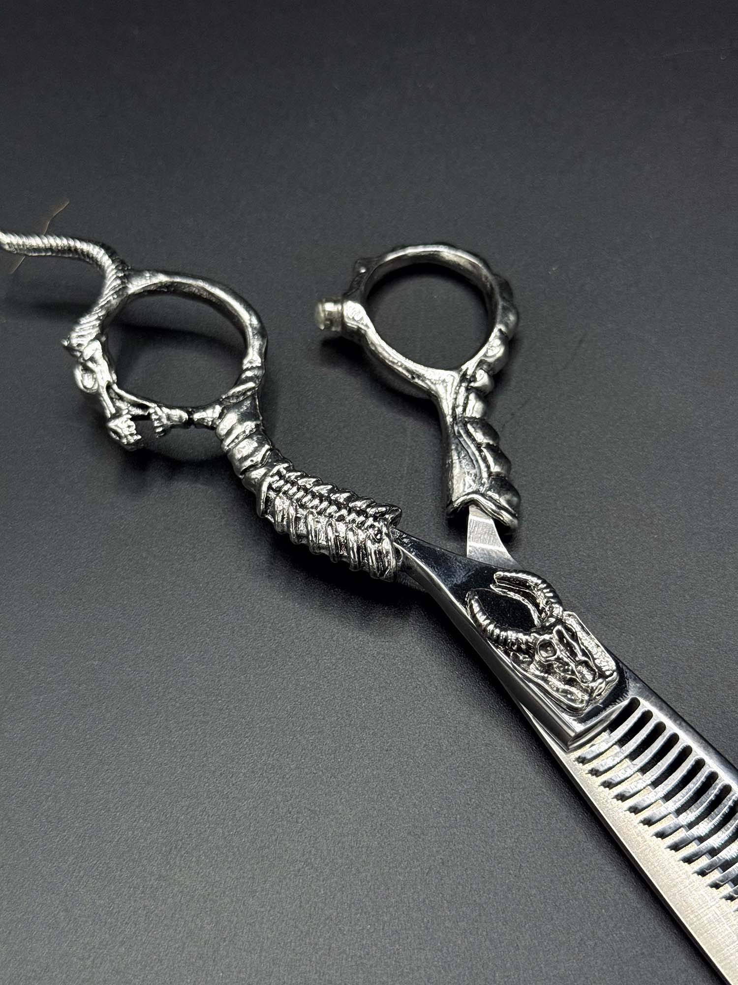 Dragon Cutting and Thinning Scissors Set 6 Inch - Image 3