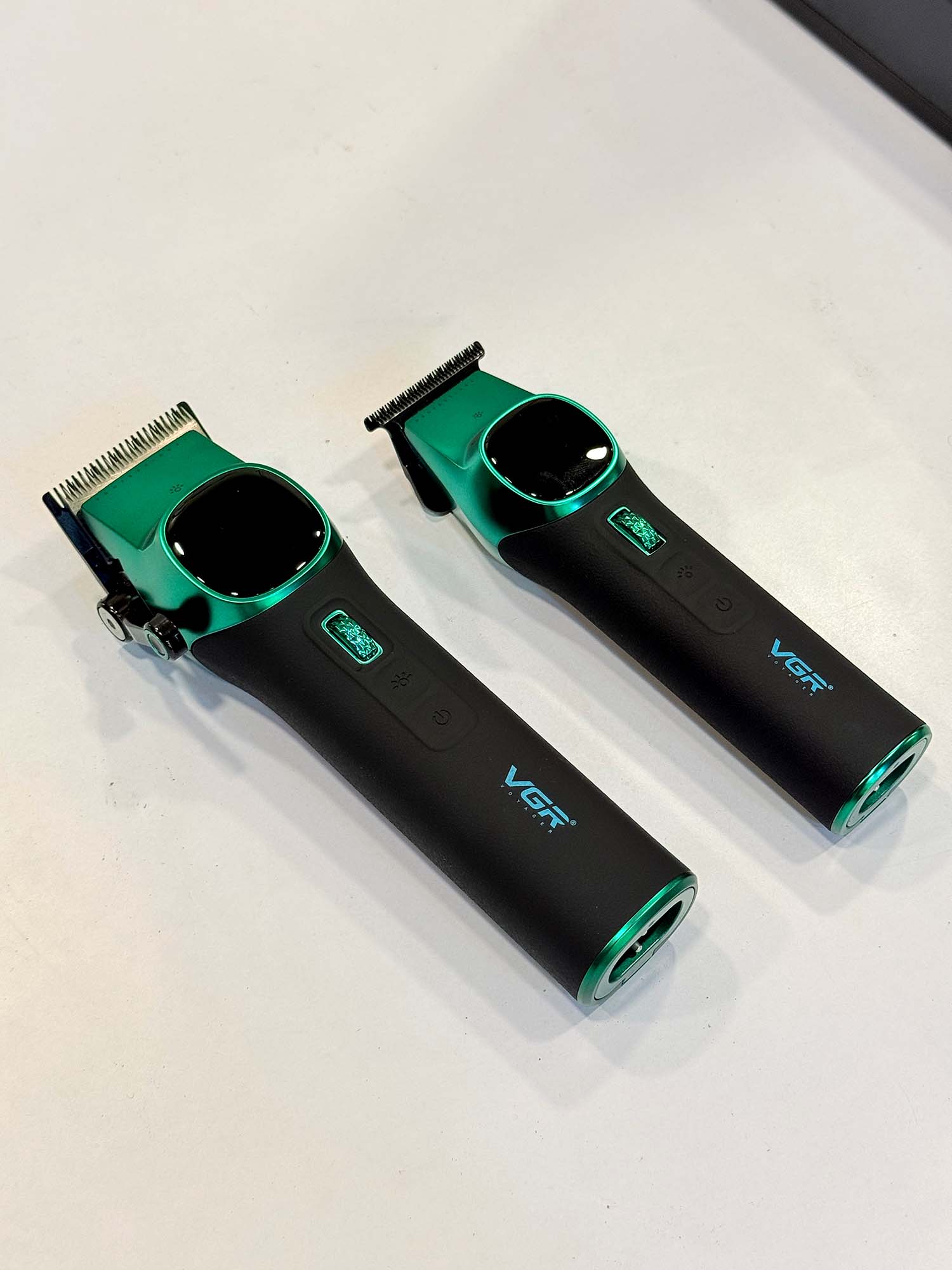 VGR Rotafinity Pro 2-in-1 V-885 S2 Hair Clipper & Trimmer - Image 2